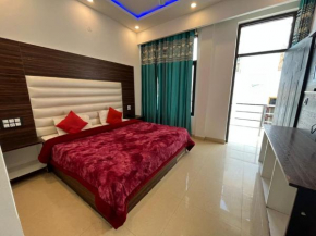 Rahul Hotel and Restaurant